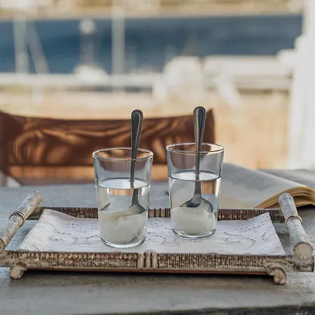 Rada Livadi (Serifos)